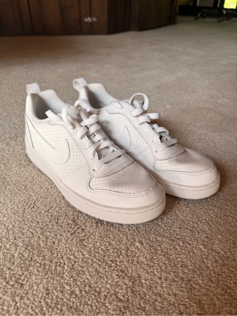 Nike Off-White Low-Top Leather Sneakers